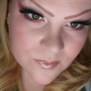 Meet your Posher, Devon